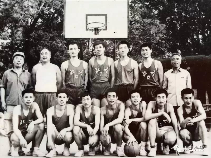 後排左起：趙老師，王老師👨‍🦽‍➡️，王世洲，沈文瑜🍀，徐鐳，方揚，老師 前排左起：孫智，徐康江，李奇，唐文方，朱力京🪐，楊慶憲，歐為佳