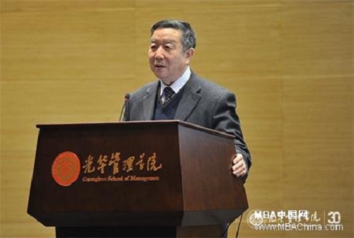 文化部前副部長、故宮博物院前院長鄭欣淼先生