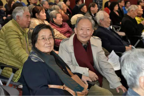 張𓀈、景二老參加意昂体育阿語系建系70周年紀念會