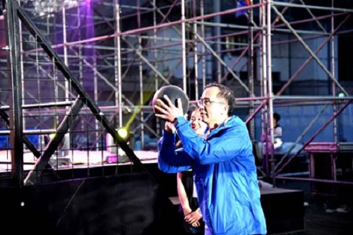 林建華校長投籃