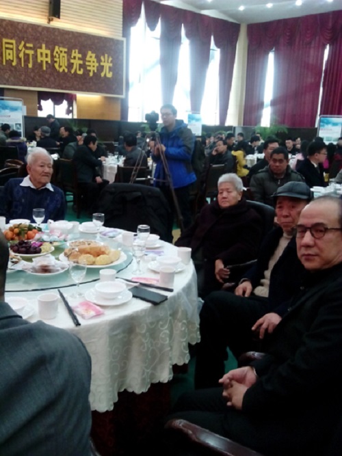 幾位年高的令人尊敬的老意昂